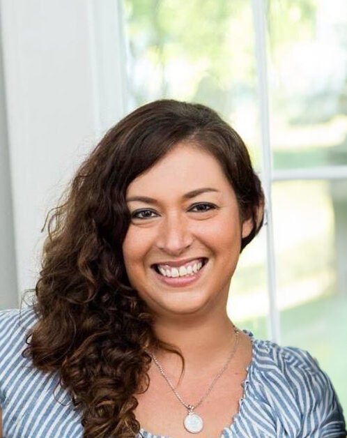 Lindsay Howell Headshot